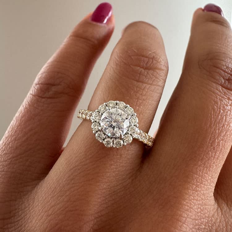 1 carat round natural diamond