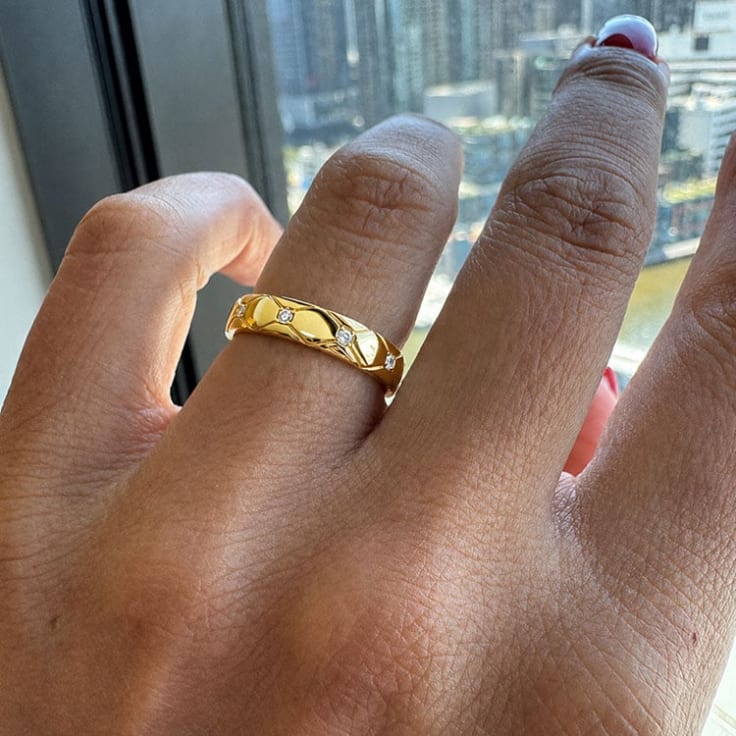 9k yellow gold eternity ring