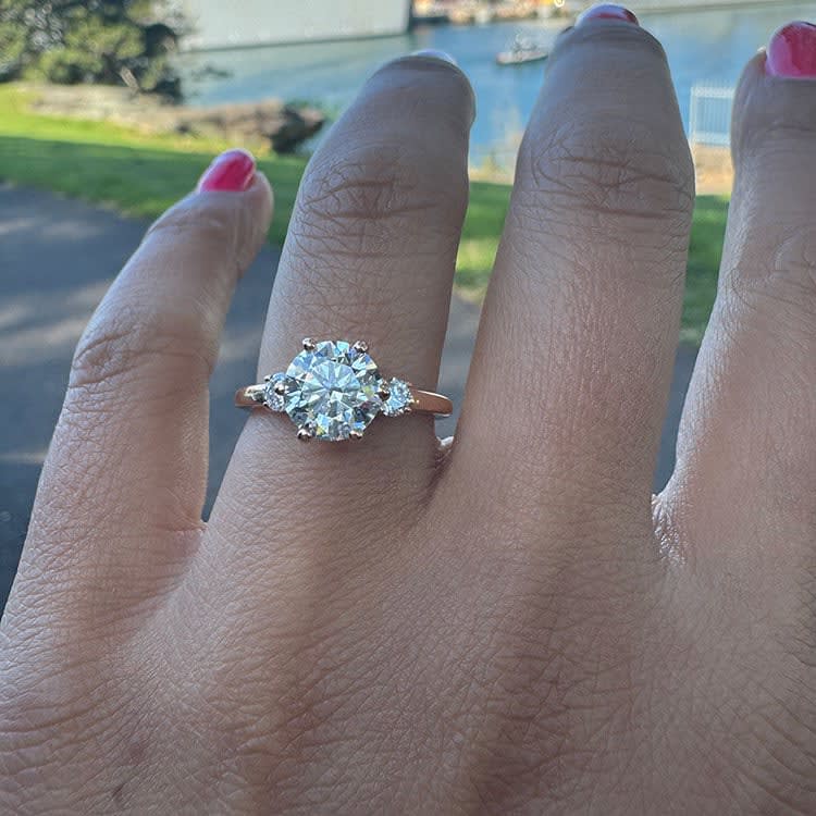 6 prong round diamond trilogy ring