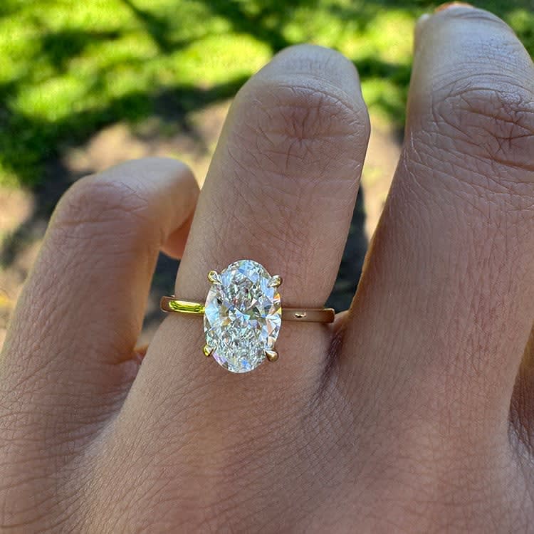 Oval lab diamond with hidden halo D VVS2