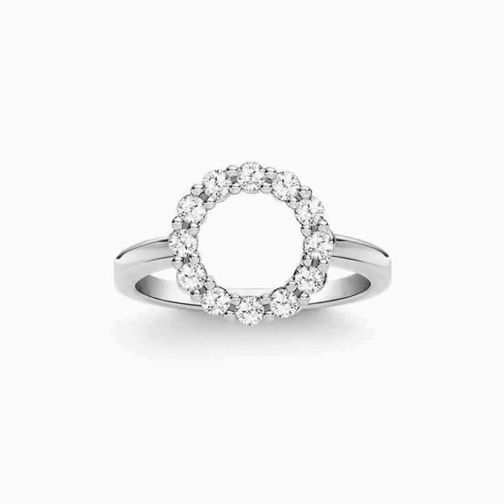 Natural diamond circle ring