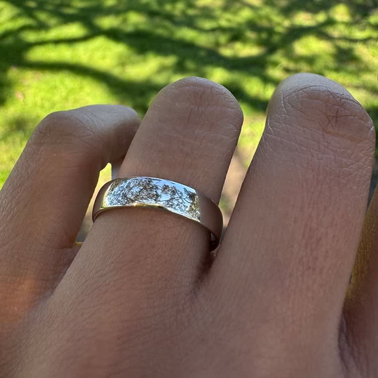 5mm classic ring in 9k white