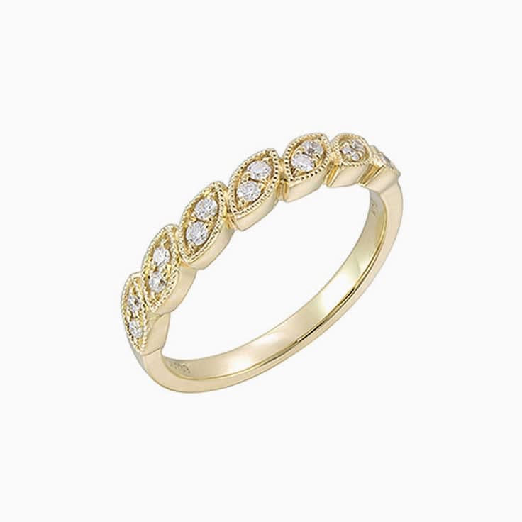 Marquise pattern wedding ring