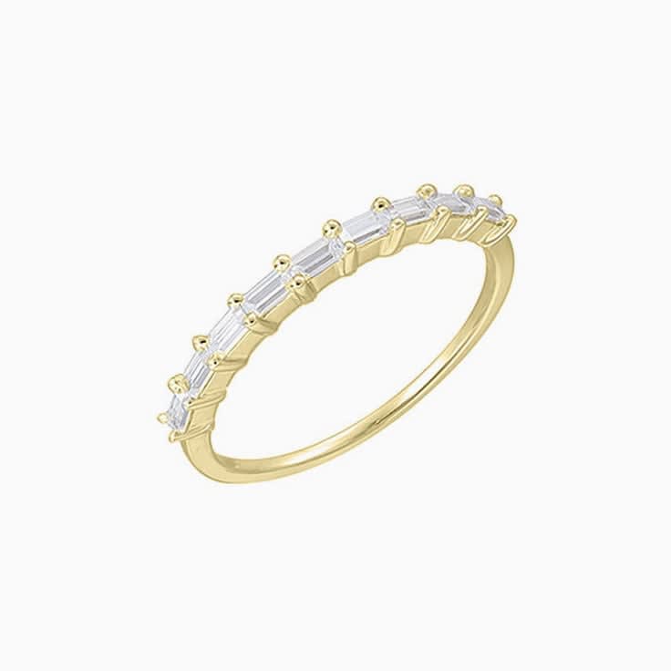 Baguette Diamond Wedding ring in yellow gold