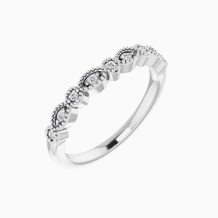 Vintage Style Wedding Band in white gold