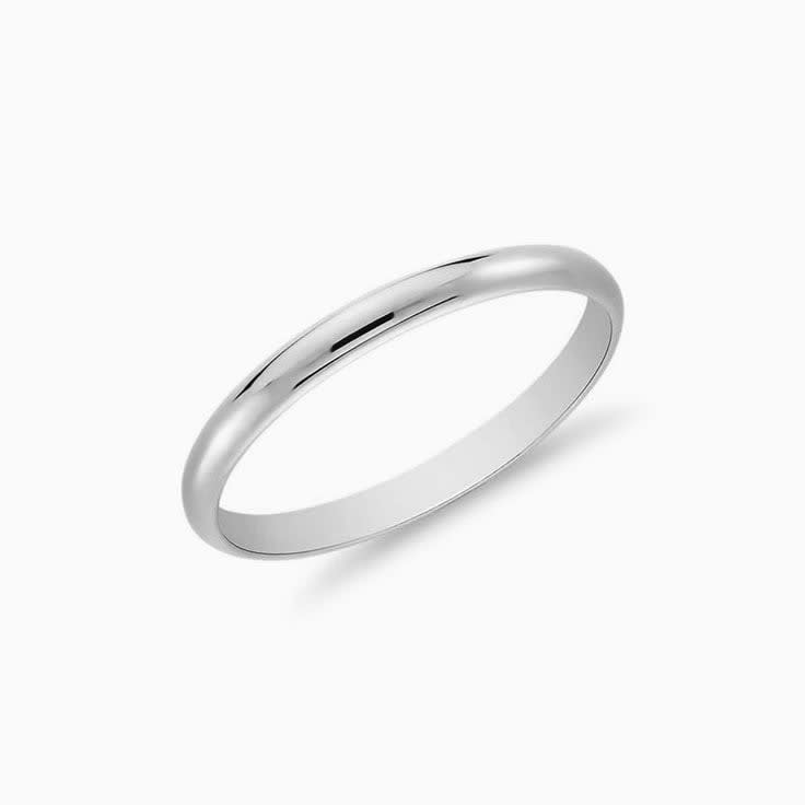 2mm ladies plain band in white gold