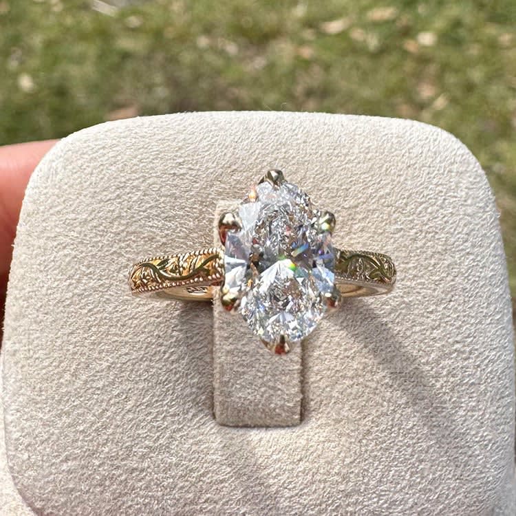 2 carat Flawless oval diamond engagement ring