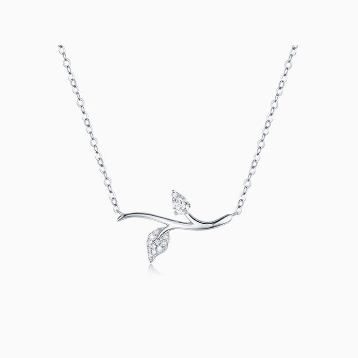 Petal Bar Necklace