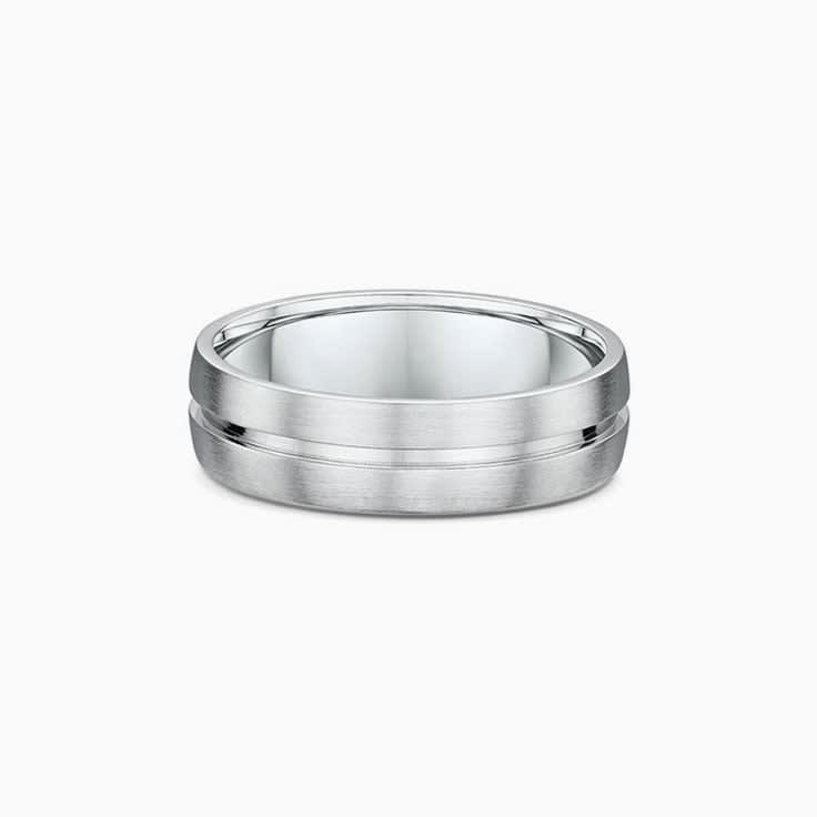 Centre Grooved Mens Wedding Ring