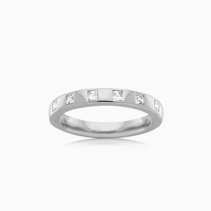 Princess cut drop set ring B3848