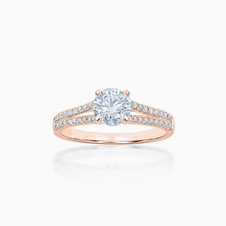 Round brilliant cut diamond on a split shank
