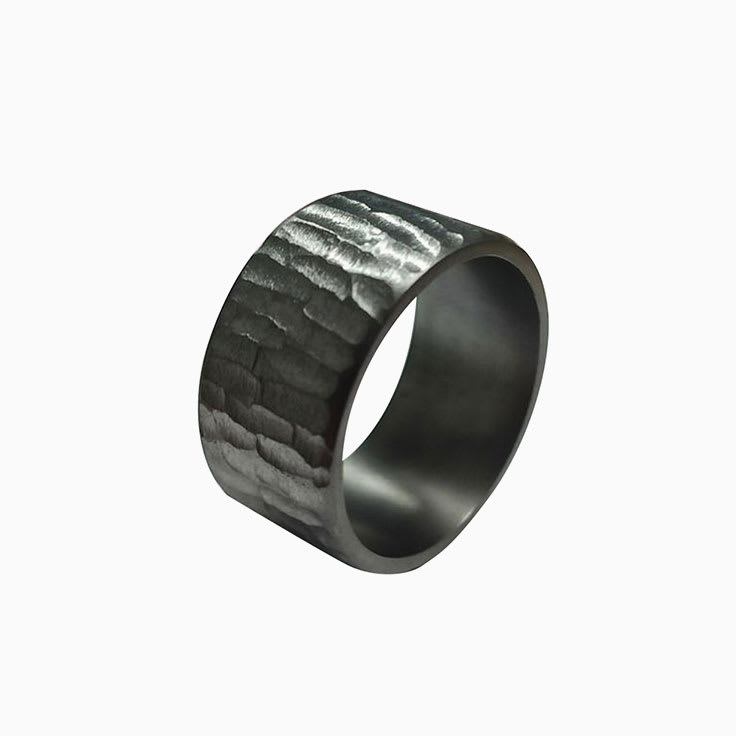 Patterned tantalum ring