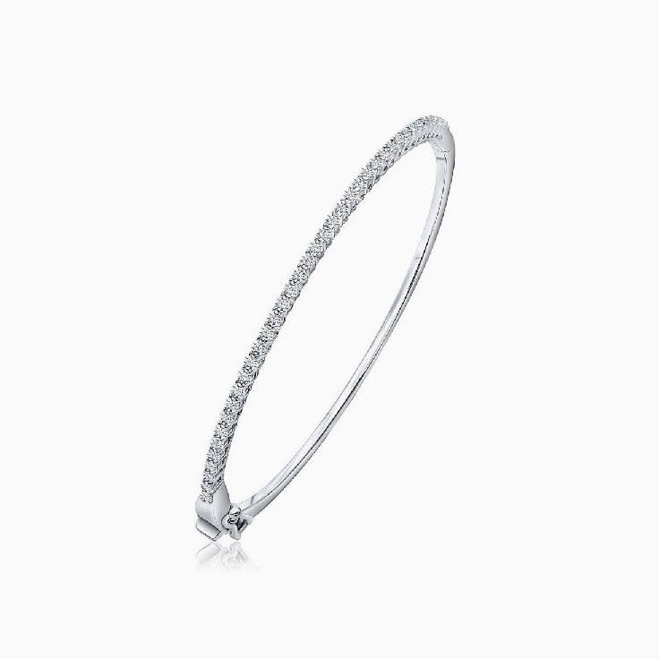 Round diamond bangle