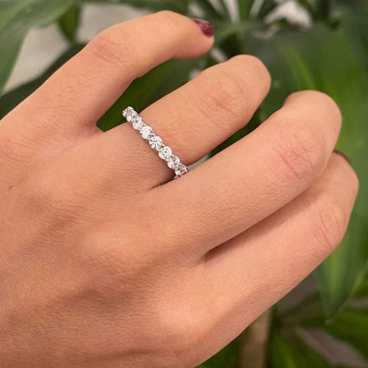Classic Claw Set Diamond Wedding Band