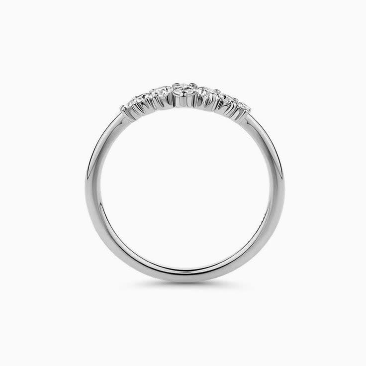 Diamond contoured womens ring