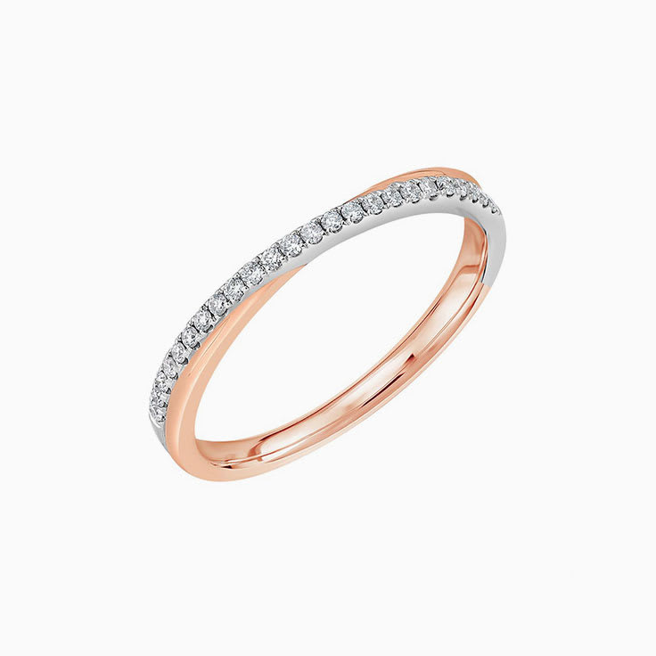 Petite overlap ladies ring