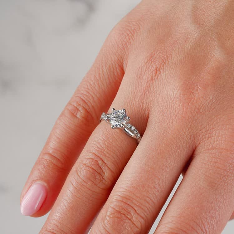 1 carat round diamond on a twisted band