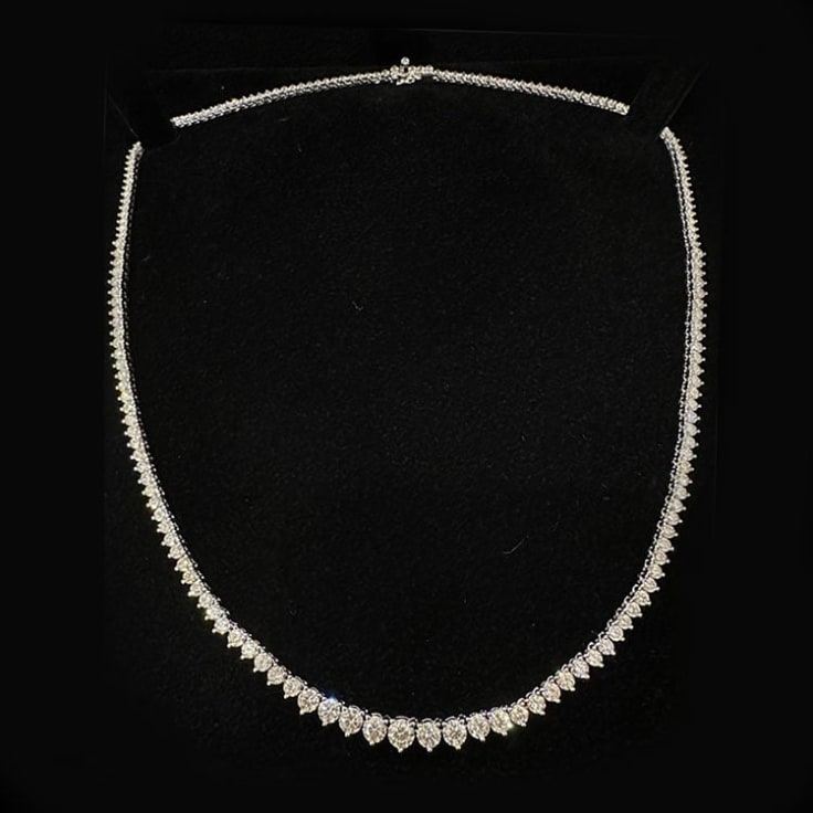 8 carat three claw graduated tennis necklace