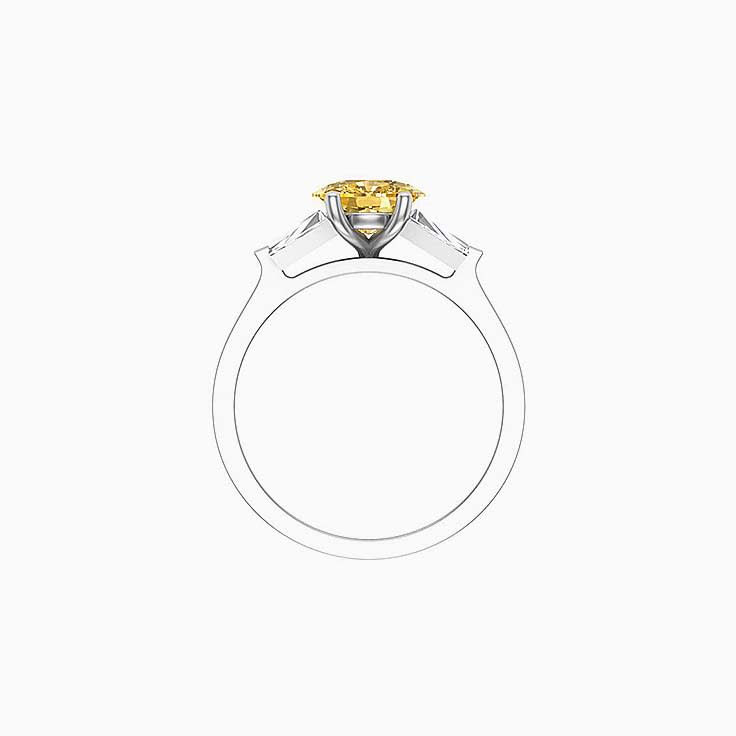 Cushion cut yellow diamond lab