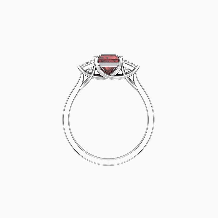 Red Garnet trilogy ring 18ct