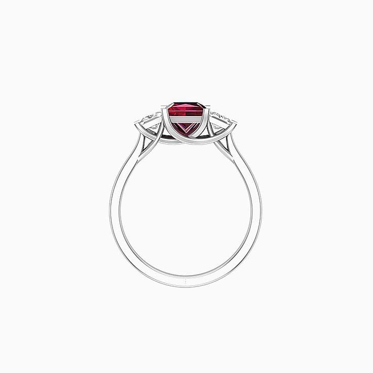Red Ruby trilogy ring 18ct