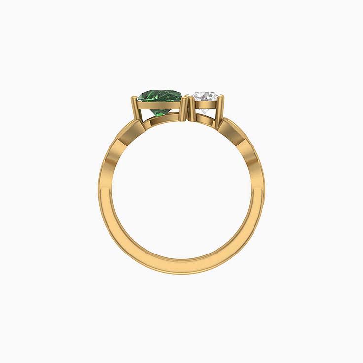 Pear cut Green sapphire and Natural Diamond ring