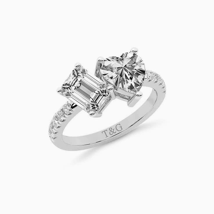 Toi et moi lab diamond ring with diamond band