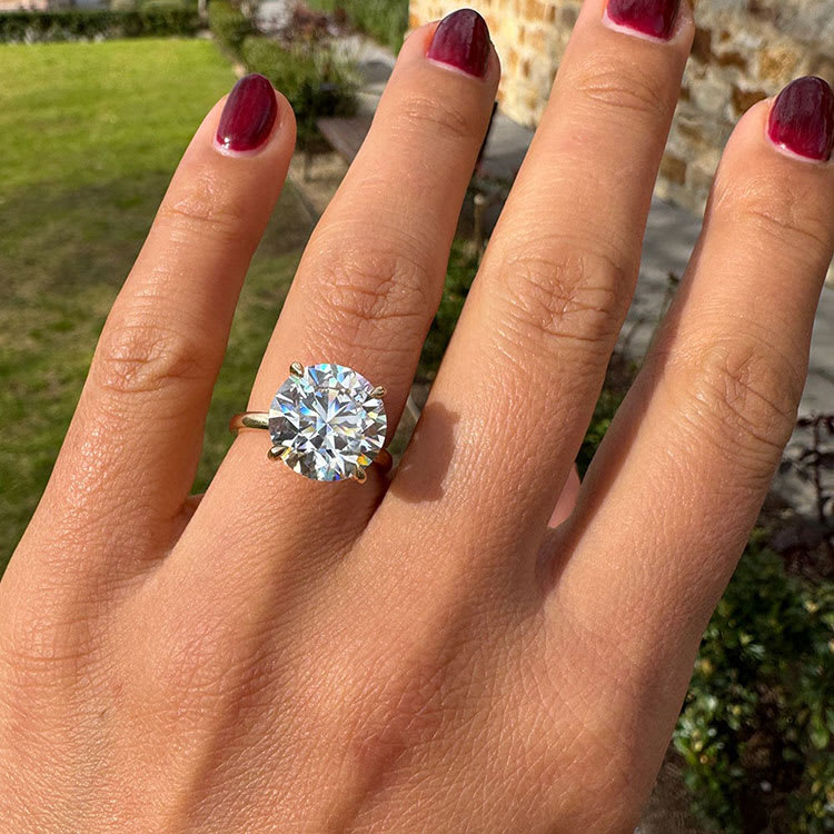 7 carat lab round brilliant cut engagement ring