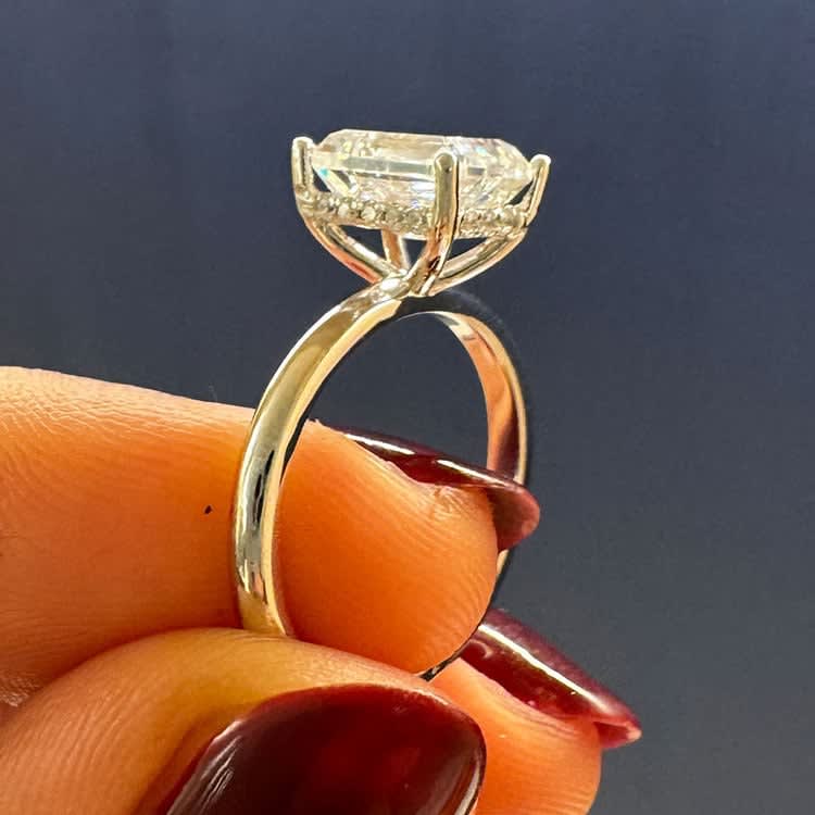 2carat classic lab emerald with hidden halo