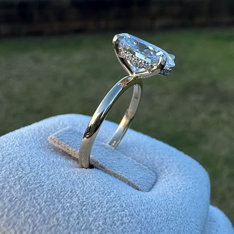 GIA Certified 3ct lab oval ring