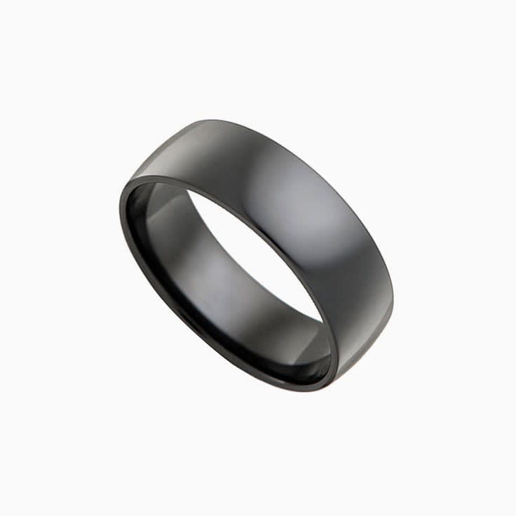 Classic ring in Zirconium