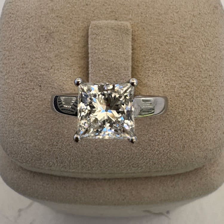 Princess cut on solid band