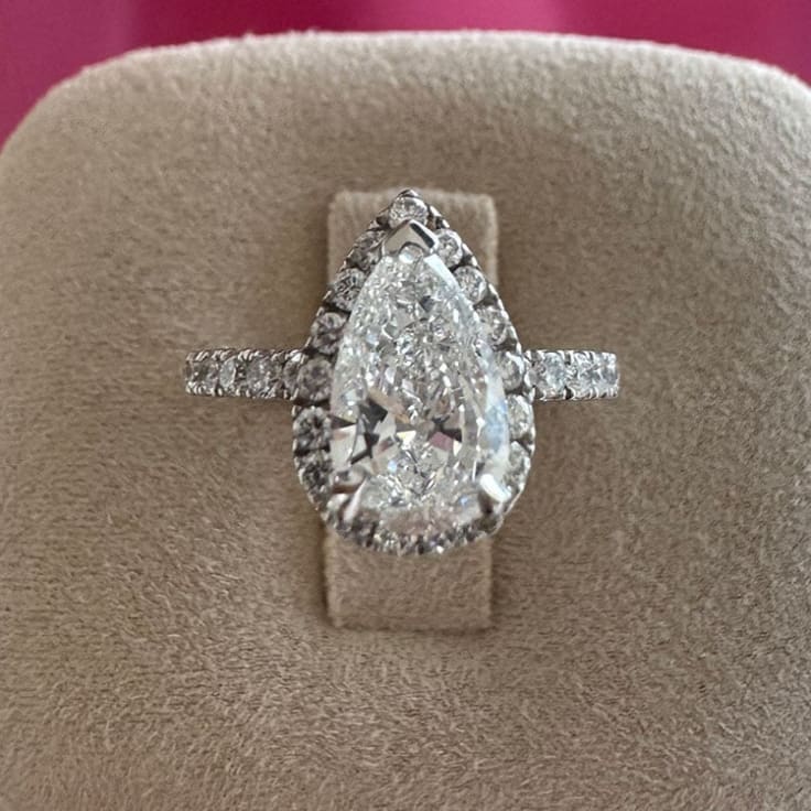 1ct pear diamond with a halo