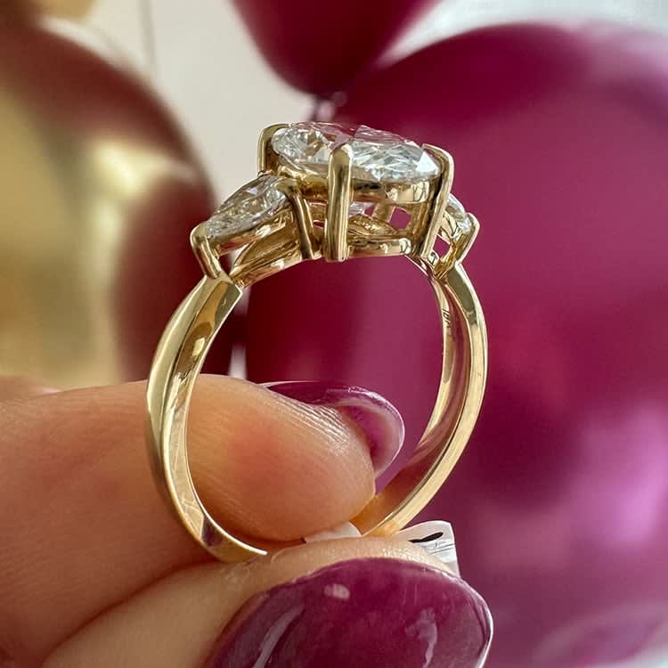 Oval lab diamond with pear sides