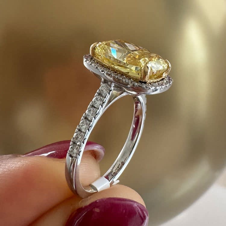 5 carat Elongated cushion yellow  lab diamond