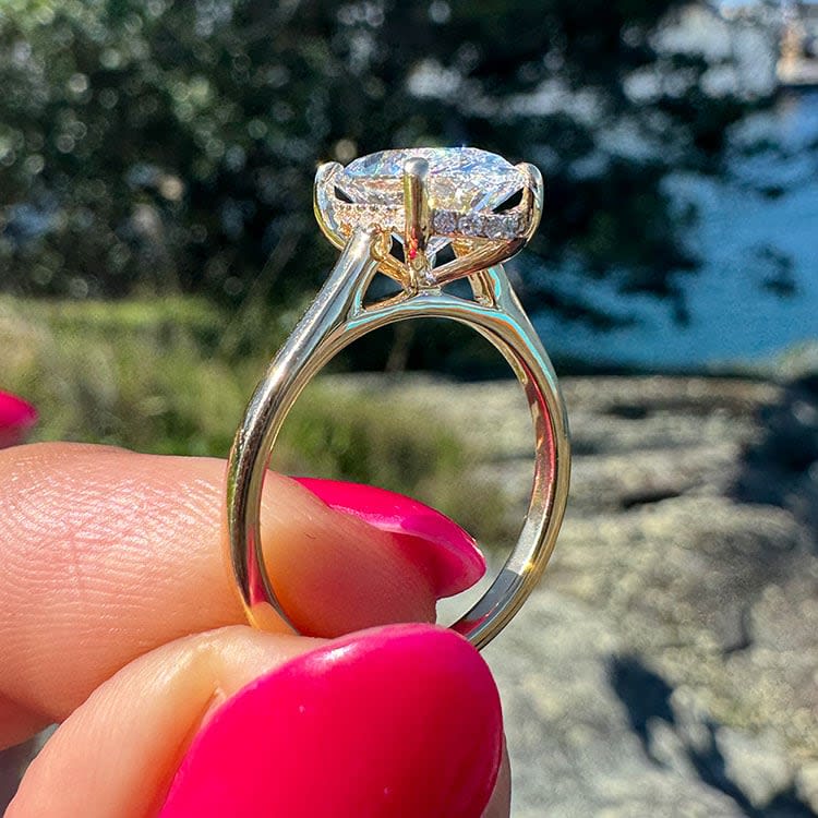 3 carat D VS1 oval engagement ring