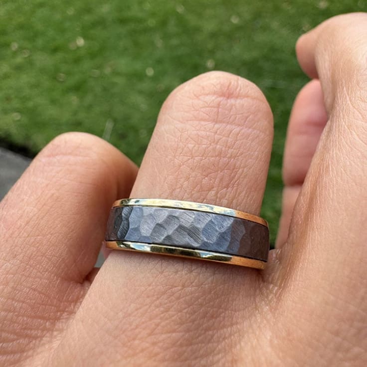 9k yellow and tantalum ring
