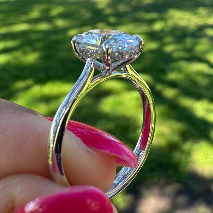 2 carat D VVS2 oval diamond with hidden halo