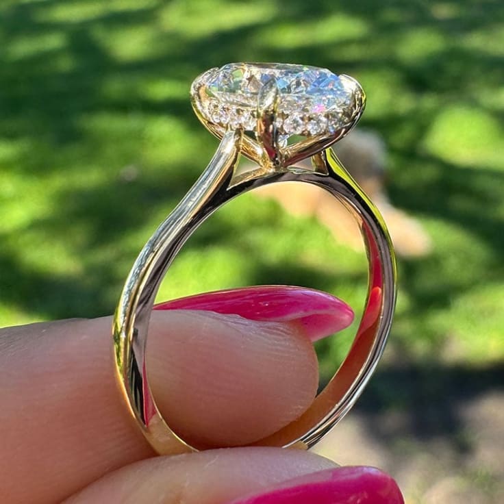 Oval lab diamond with hidden halo D VVS2