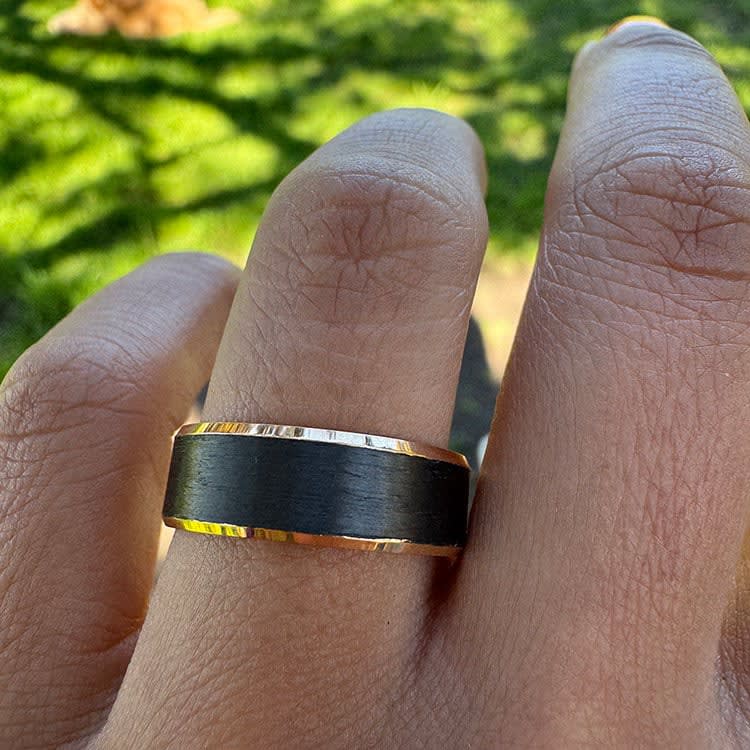 18k rosegold with carbon fiber