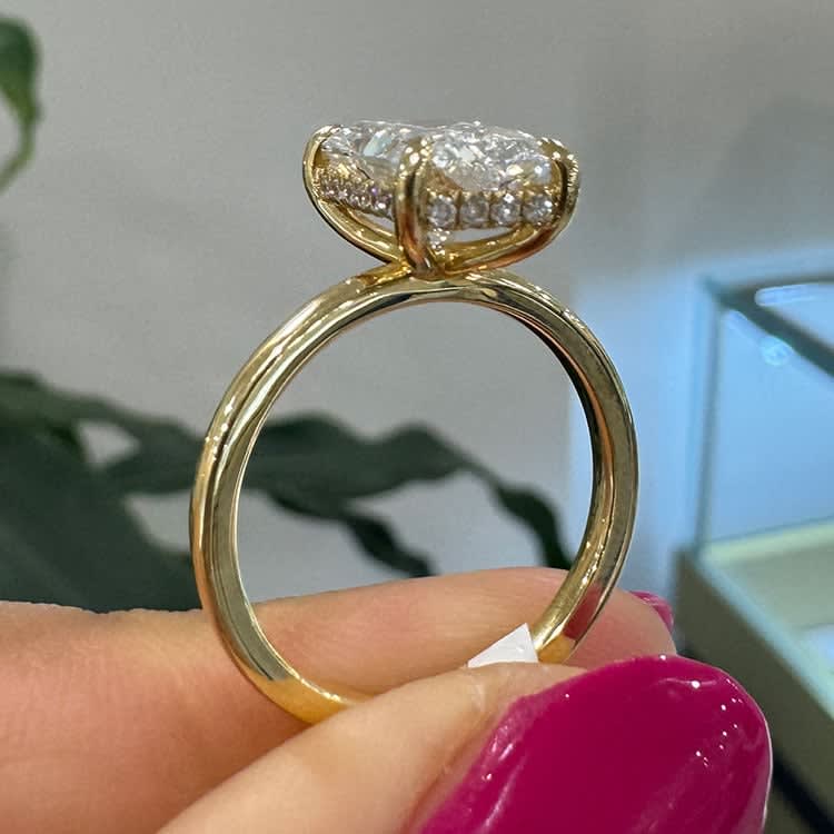 3 carat radiant cut diamond engagement ring
