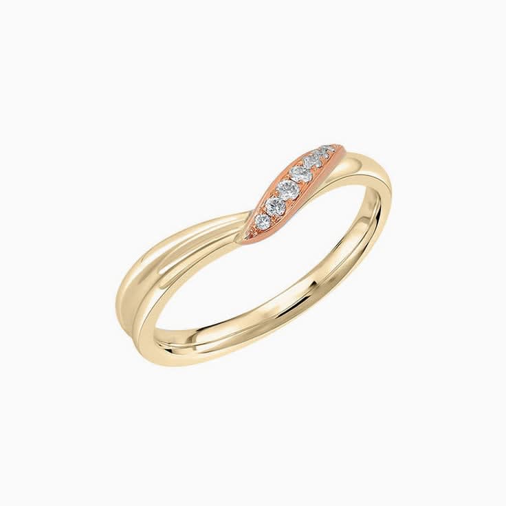 Diamond nested ladies wedding band