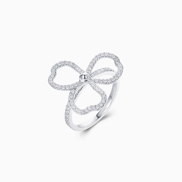 Three clover Diamond Ring