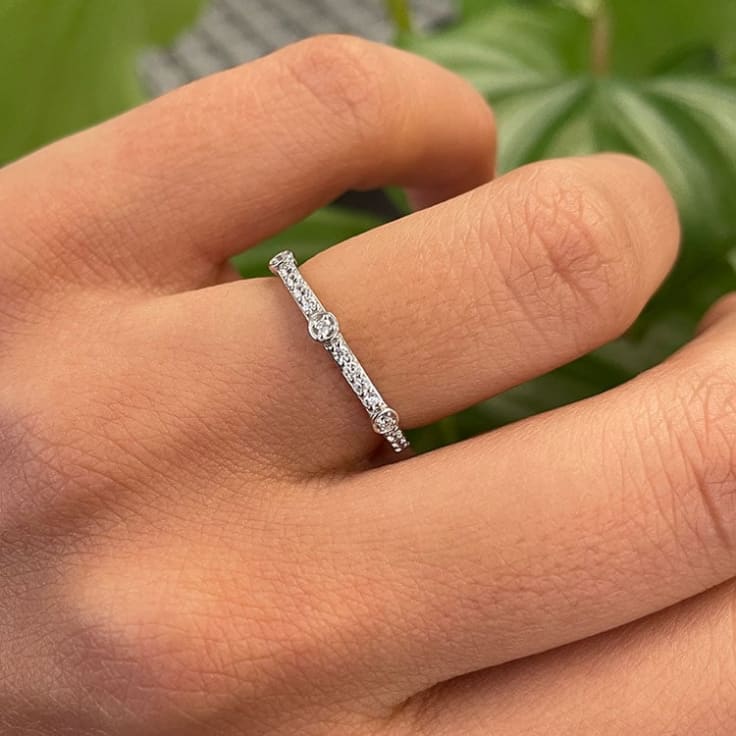 Fine Round Diamond Wedding Ring