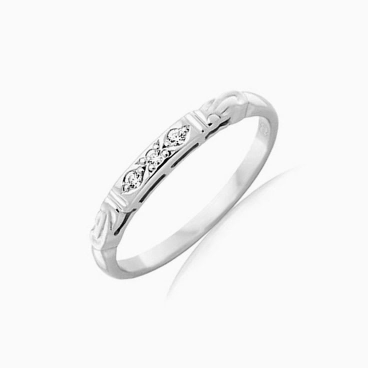 Three Lab Diamonds Wedding Ring