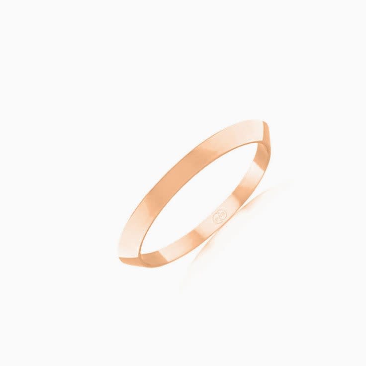 Plain knife edge wedding band FC3637