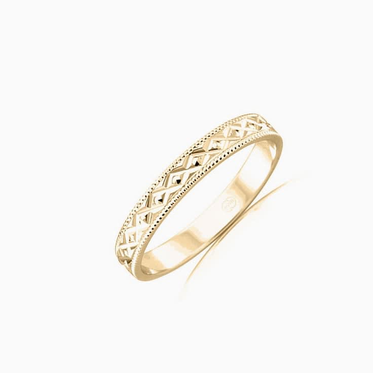 Carved ladies gold ring HR3554