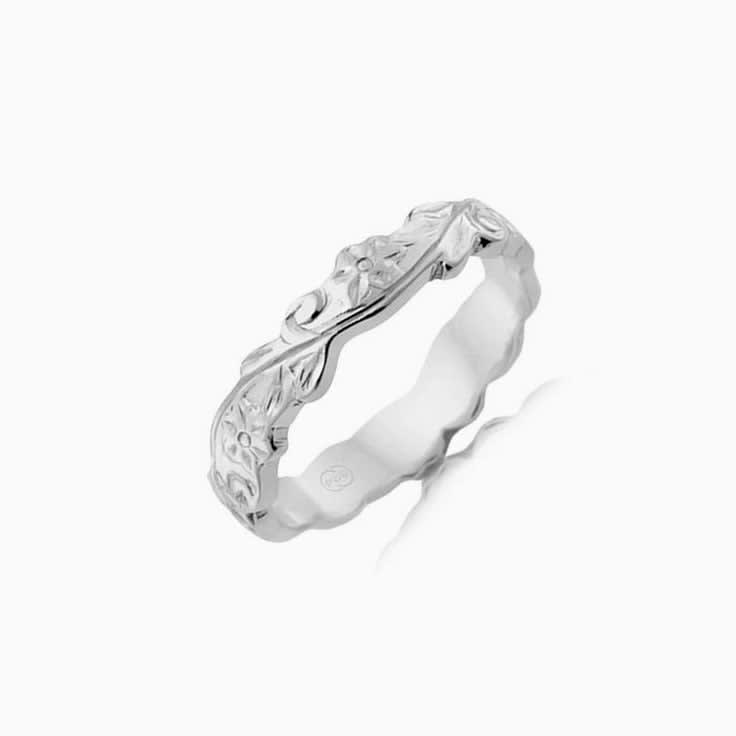 Patterned ladies wedding ring J3667