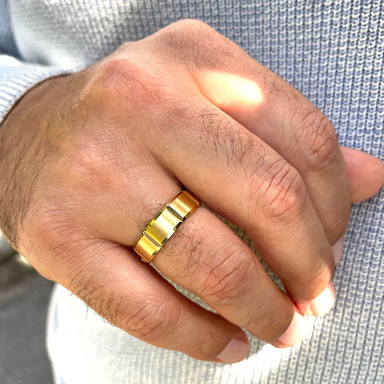 Grooved mens ring 6042