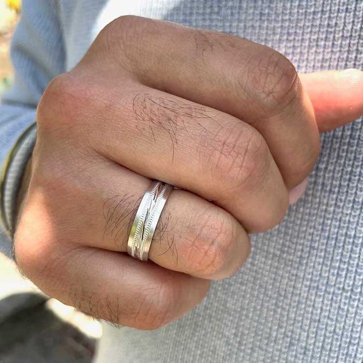 Grooved mens ring 5098